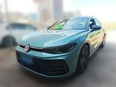 Volkswagen Passat 2025