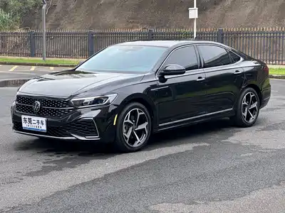 Volkswagen Passat 2024