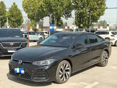 Volkswagen Passat 2025