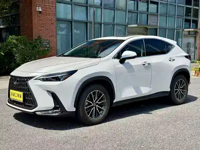 Lexus NX 2024