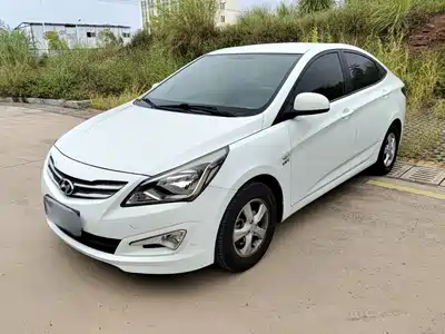 Hyundai Verna 2015