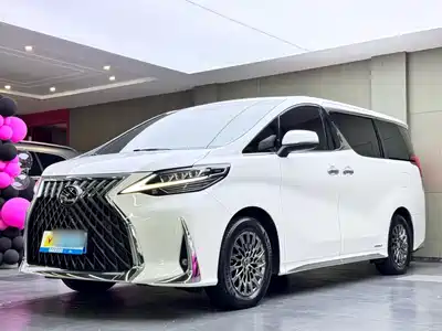 Lexus LM 2021
