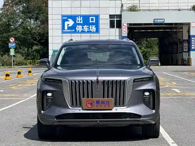 Hongqi E-HS9 2023