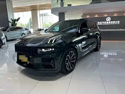 Lynk & Co 09 EM-P 2024