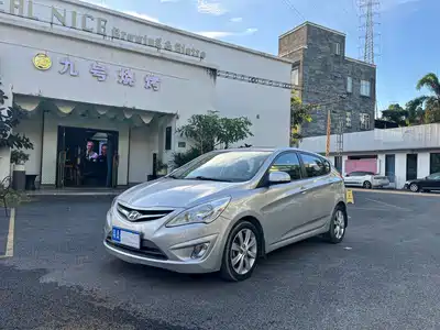 Hyundai Verna 2012