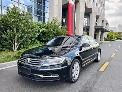 Volkswagen Phaeton 2012