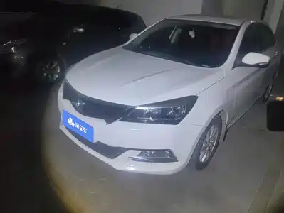 Changan Yuexiang V7 2015