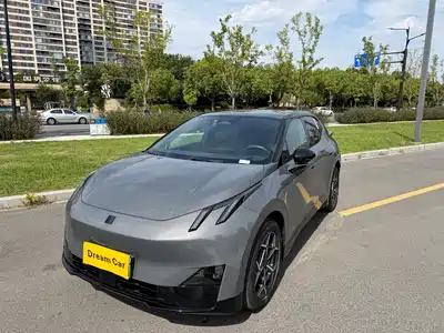 Lynk & Co Z20 2024