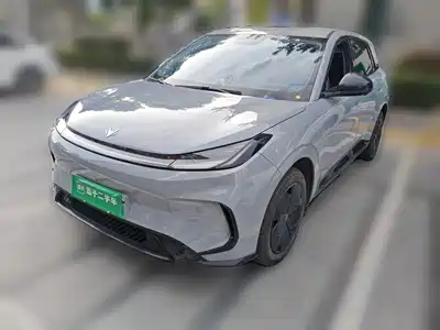 ARCFOX T1 2025