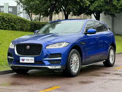 Jaguar F-PACE 2018