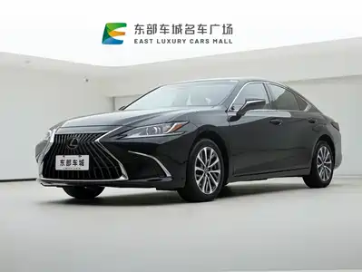 Lexus ES 2022