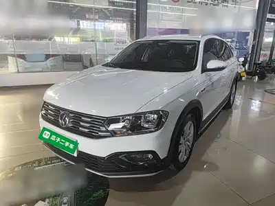 Volkswagen C-TREK 2017