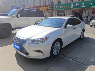 Lexus ES 2015