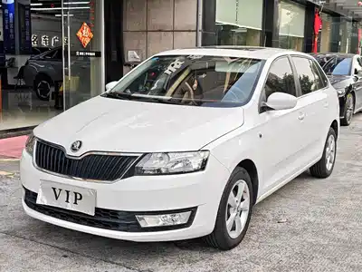 Škoda Rapid Spaceback 2016