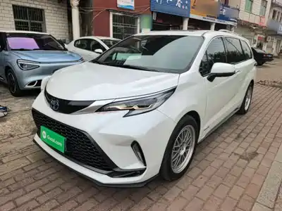 Toyota Granvia 2023