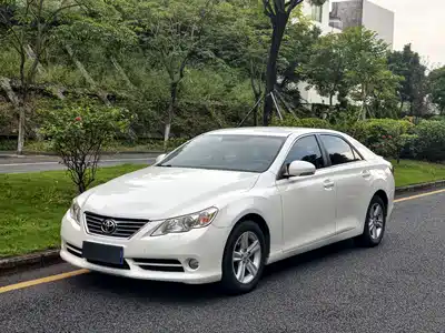 Toyota Reiz 2013