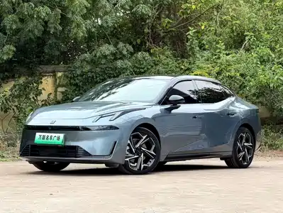 Lynk & Co 07 EM-P 2024