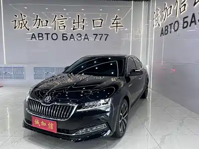 Škoda Superb 2024