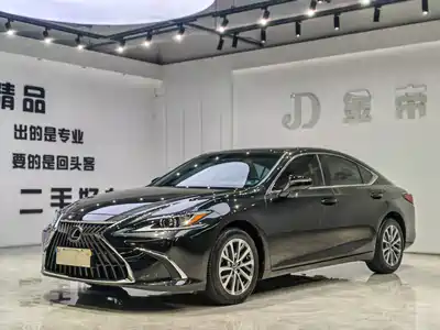 Lexus ES 2024