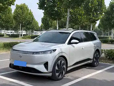 Dongfeng Yipai eπ008 2024