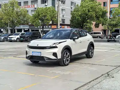 Lynk & Co 06 2025