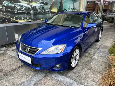 Lexus IS 2012