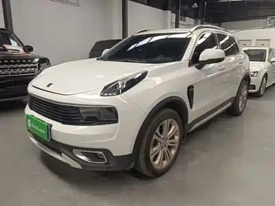 Lynk & Co 01 2019