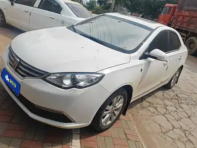 Roewe 360 2015