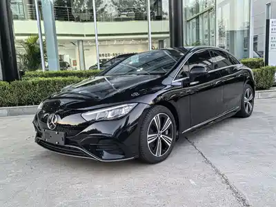 Mercedes-Benz EQE 2025