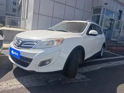 GAC Trumpchi GS5 2014