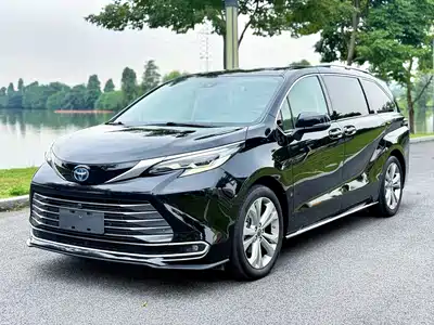 Toyota Sienna 2023