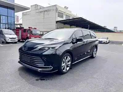 Toyota Sienna 2024