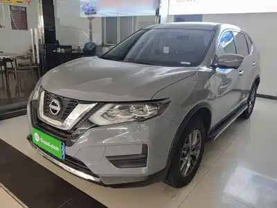 Nissan X-Trail 2025