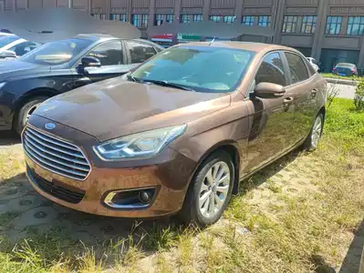 Ford Escort 2015