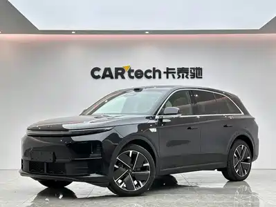 Li Auto L6 2025