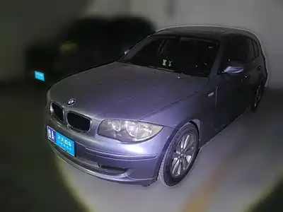 BMW 1 Series (Import) 2011