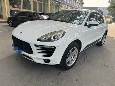 Porsche Macan 2016