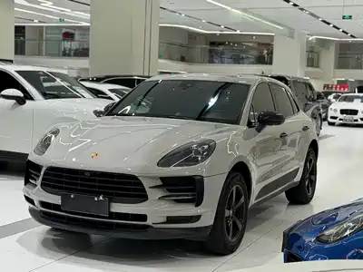 Porsche Macan 2021