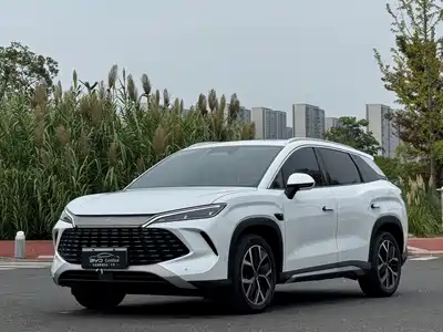 BYD Song L DM-i 2025