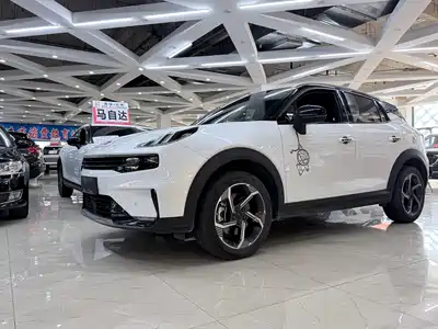 Lynk & Co 06 2022