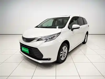 Toyota Sienna 2024