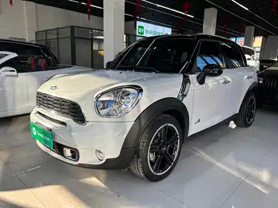 MINI COUNTRYMAN 2013