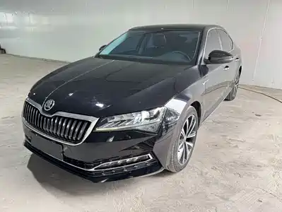Škoda Superb 2023