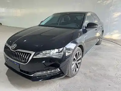 Škoda Superb 2023