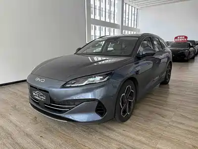 BYD Seal 06 DM-i Touring 2025