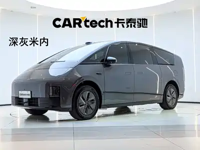 Li Auto MEGA 2025