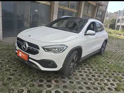 Mercedes-Benz GLA 2021