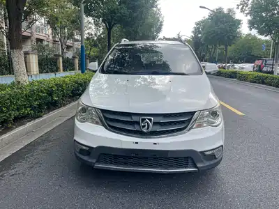 Baojun 730 2015
