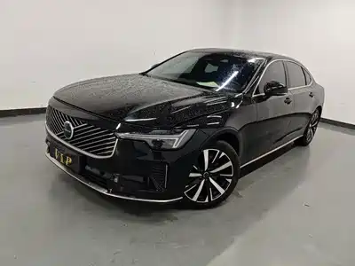 Volvo S90 2025