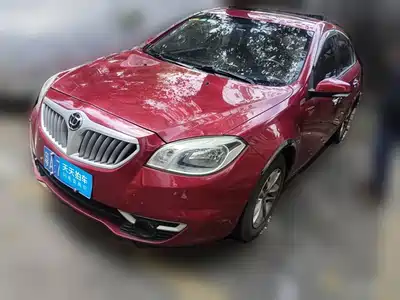 Zhonghua H330 2015